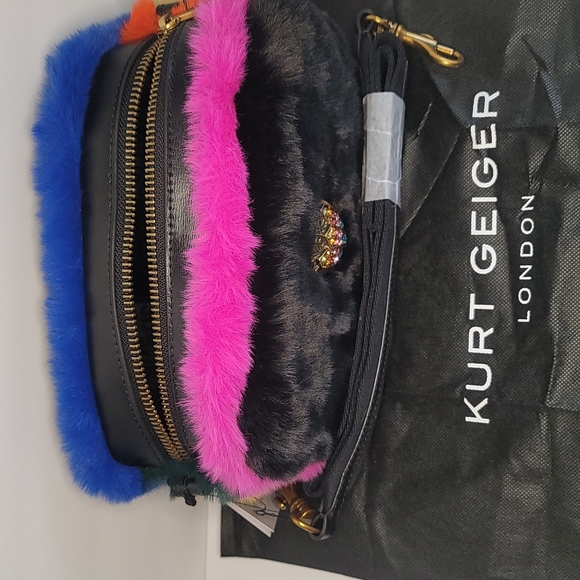 - KURT GEIGER LONDON Kensington Medium Camera Black Leather Crossbody Bag - Picture 7 of 12